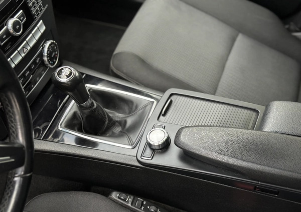 Mercedes-Benz Klasa C cena 39700 przebieg: 240000, rok produkcji 2013 z Chocz małe 497